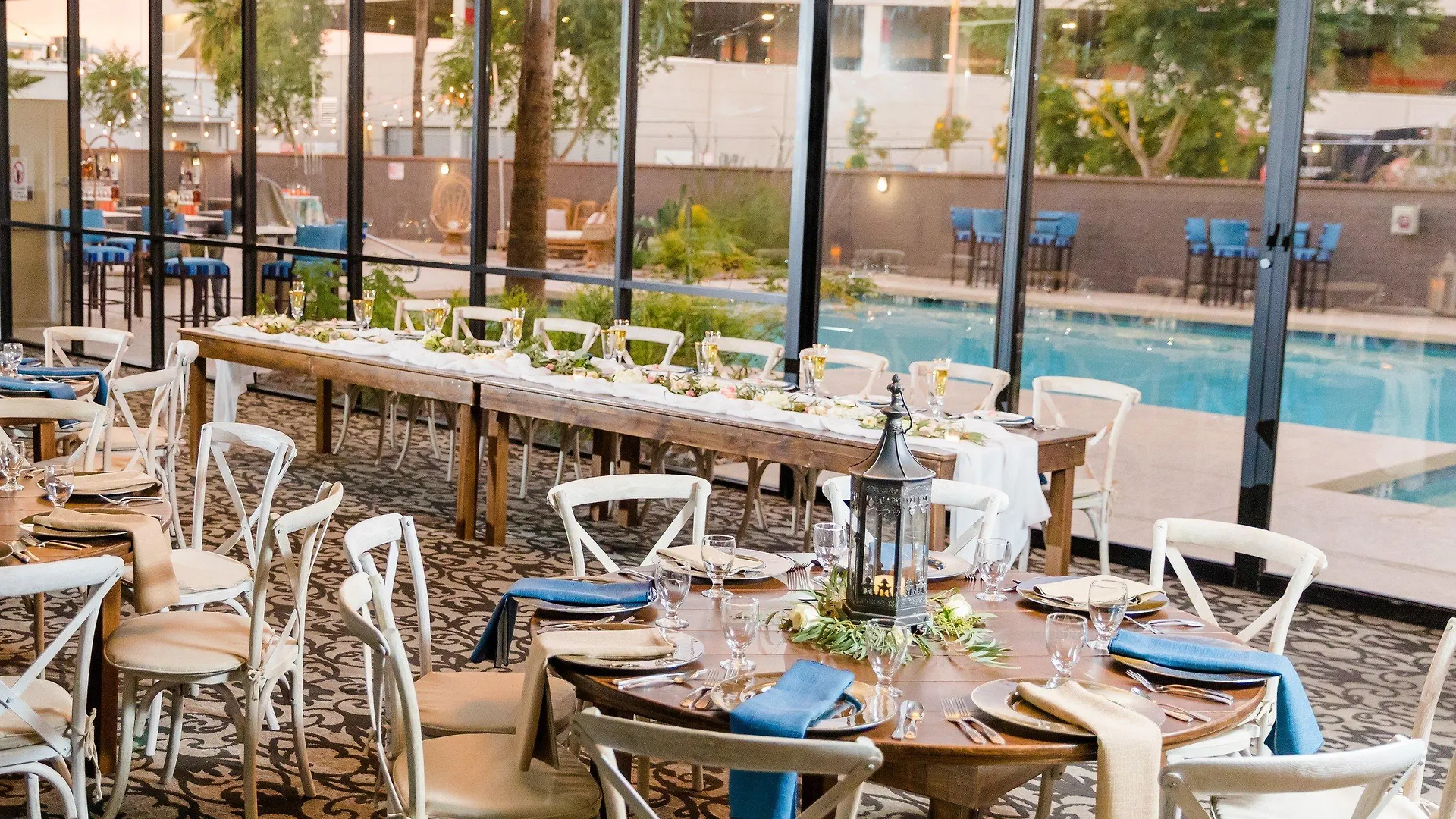 Crowne Plaza Phoenix Airport - Phx By Ihg Hotel