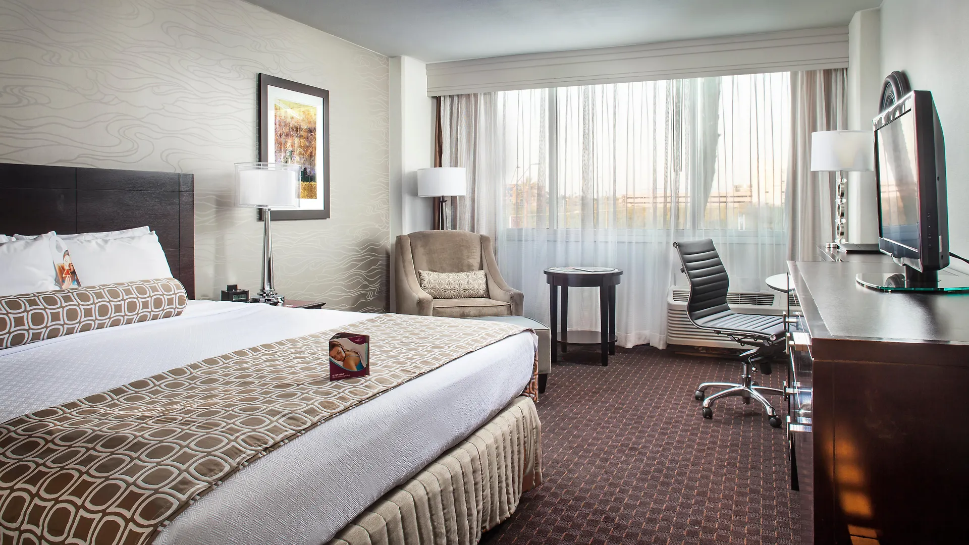 Crowne Plaza Phoenix Airport - Phx By Ihg