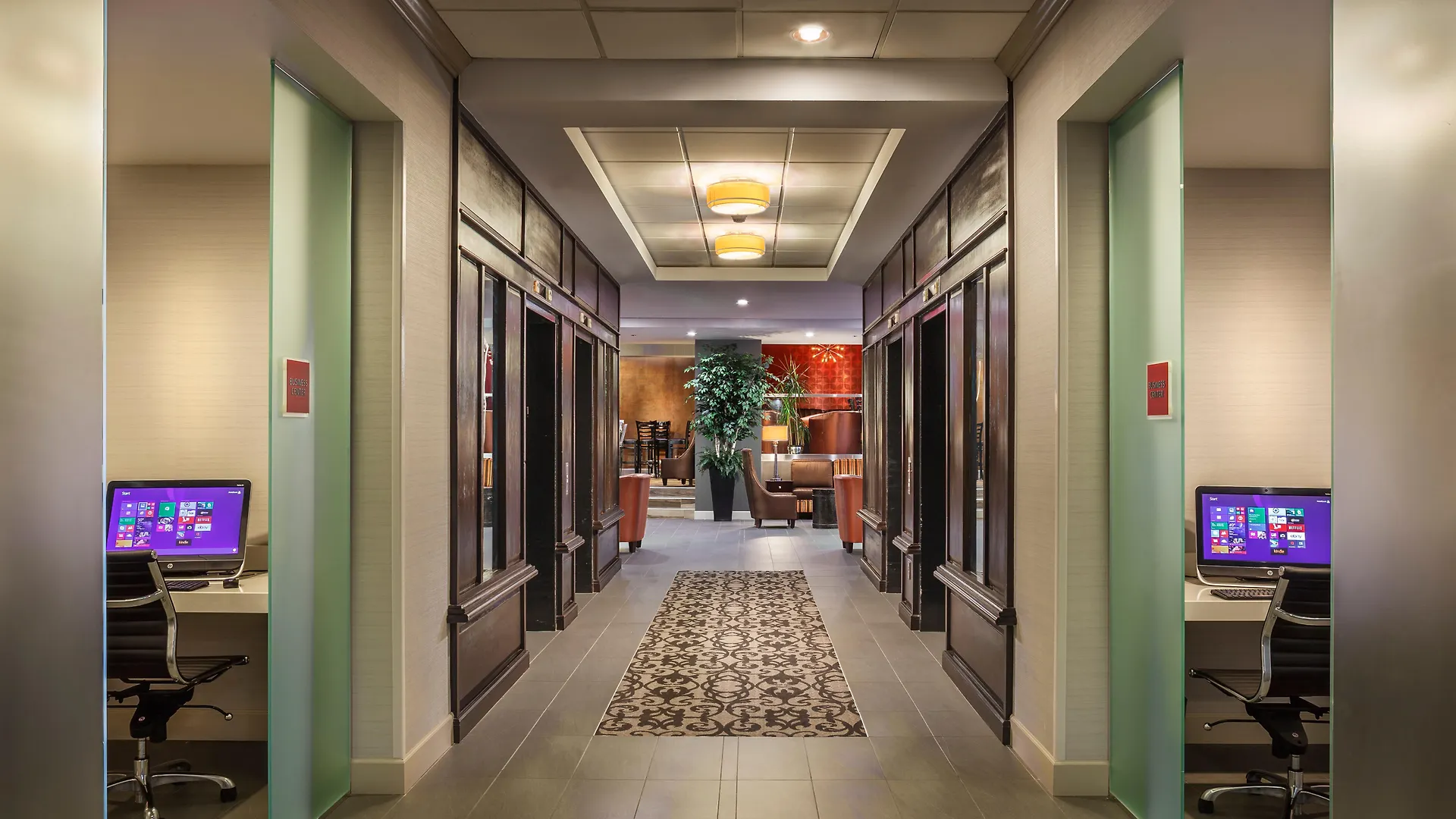 Crowne Plaza Phoenix Airport - Phx By Ihg 3*,
